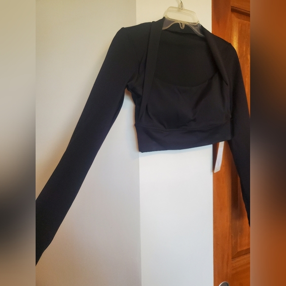 SOLD______Cloudful Fabric Long Sleeve Thumb Hole Cropped Yoga Sports Top small - Picture 7 of 11